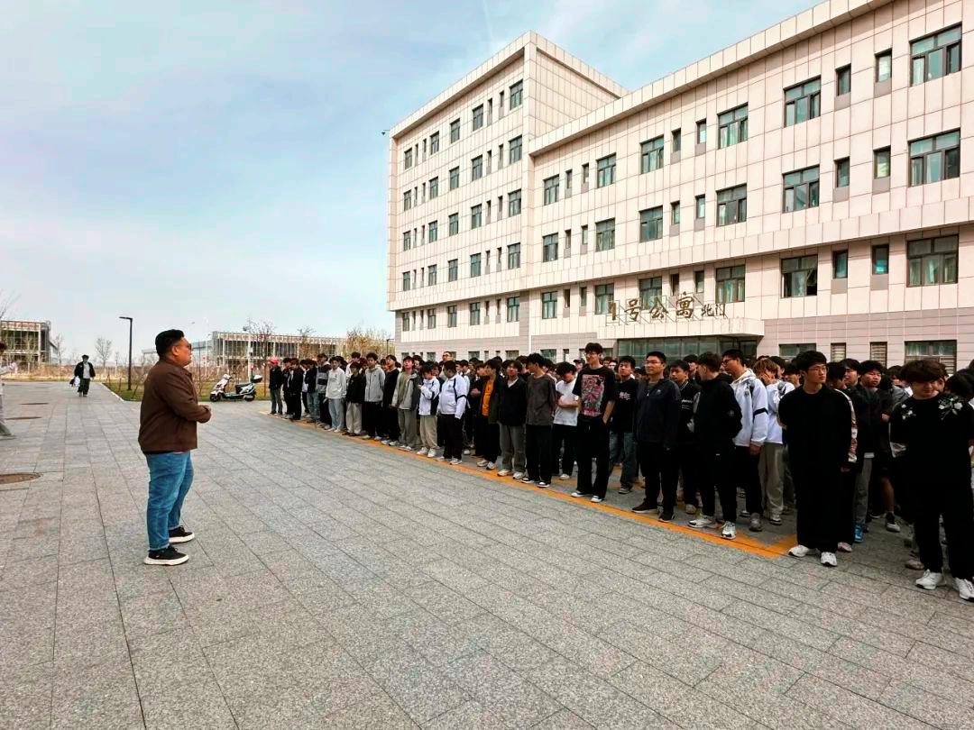 今年4月15日是第十个全民球探体育比